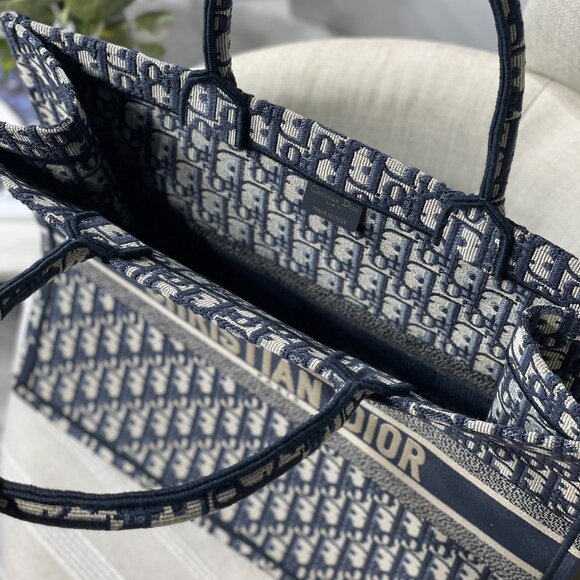 Dior Book Tote Large - Picture 8 of 8